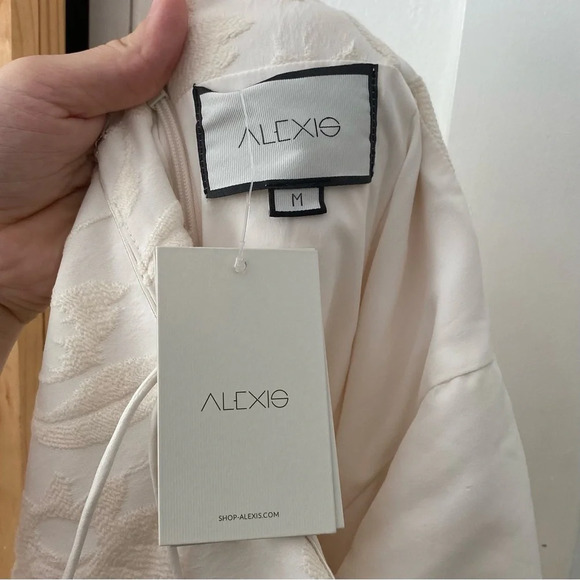 Alexis Isotta Dress In White Floral Jacquard - Picture 6 of 8